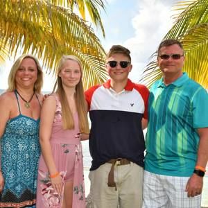 Meet your Posher, Gregory